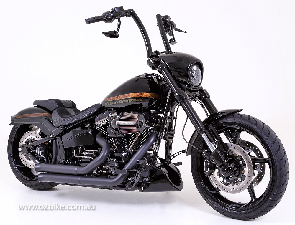 Ozbike Digital Magazine: Harley-Davidson CVO Pro-Street Breakout